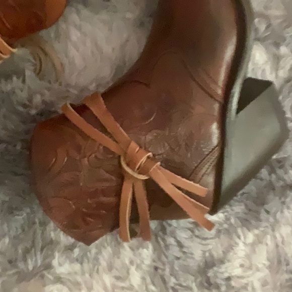 Dan Post leather womens booties - Picture 4 of 4